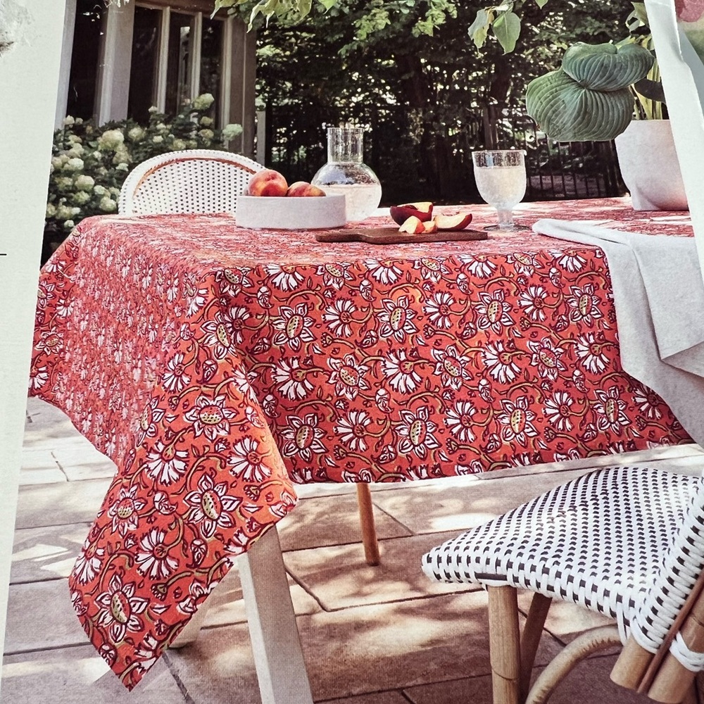 Threshold rectangular tablecloth 60”x 84” - Picture 5 of 8